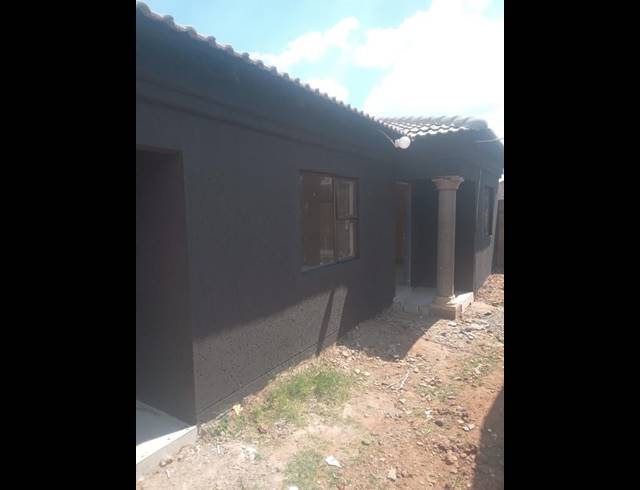 3 BEDROOM HOUSE FOR SALE IN PROTEA GLEN EXT